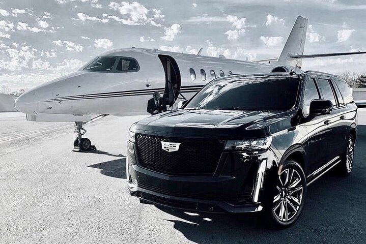 Your Guide to Hiring a Professional Airport Taxi Service in Canada